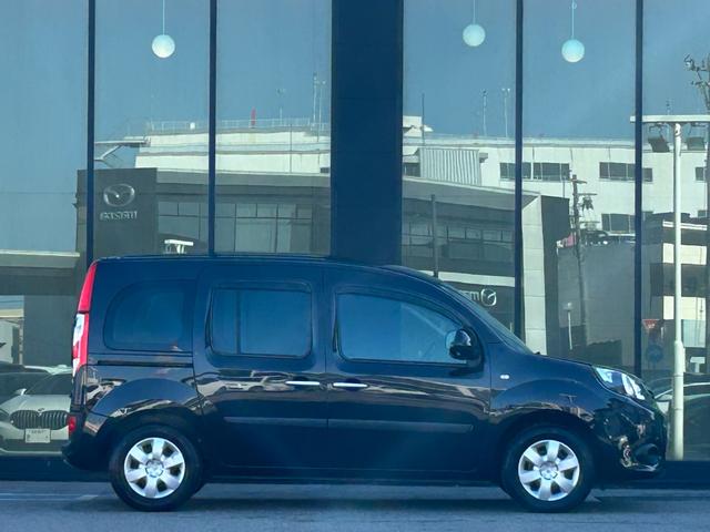 ＬＩＢＥＲＡＬＡでは輸入車でも最長５年間の保証がご選択頂けます。「中古車は不安」というお客様の声にお応えし、お客様の安心安全のために業界最長の保証を実現致しました。