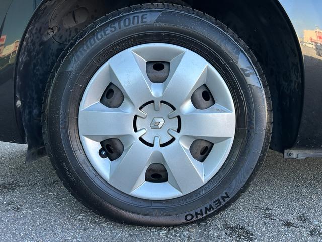 ＬＩＢＥＲＡＬＡでは多種多様の車種をご用意させていただいております。お客様がご納得いくまで、そのお車の持つ特性を五感すべてで感じ取っていただける場をご提供します。