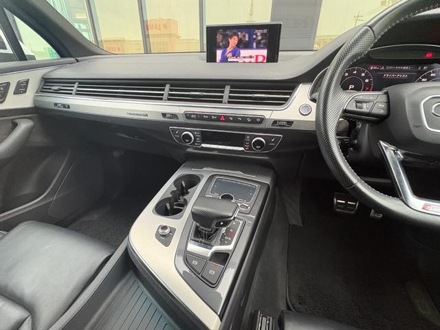 ＬＩＢＥＲＡＬＡでは輸入車知識を持ったコーディネーターが同乗し、ただ運転していただくだけではなく的確にそのお車に合わせたアドバイスをお伝えします。きっと新しい発見があると思います。