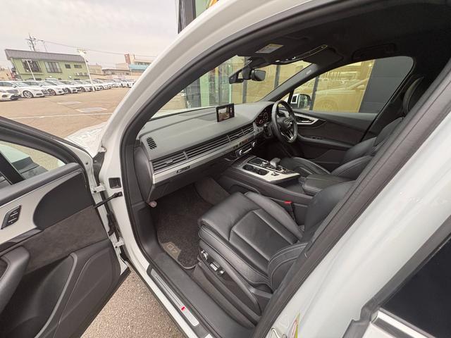 ＬＩＢＥＲＡＬＡでは輸入車でも最長５年間の保証がご選択頂けます。「中古車は不安」というお客様の声にお応えし、お客様の安心安全のために業界最長の保証を実現致しました。