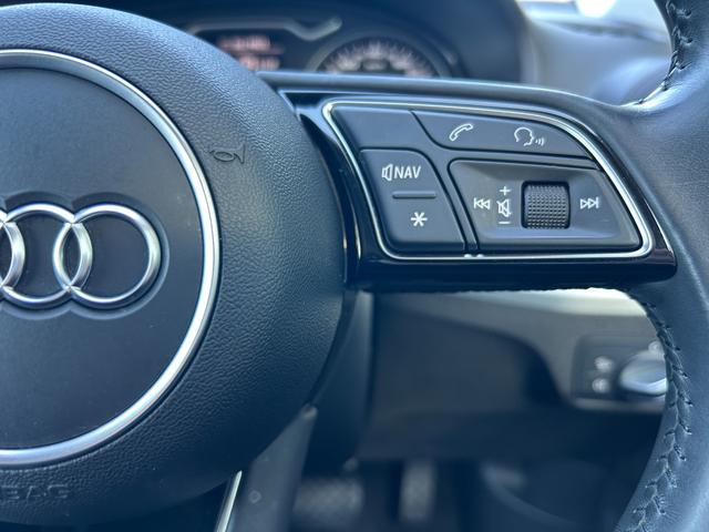 Q2 1.0TFSIスポーツ 衝突軽減ブレーキ アダプティブクルーズコントロール ブラインドスポットモニター 純正ナビ フルセグTV AppleCarPlay バックカメラ クリアランスソナー シートヒーター LEDヘッドライト(13枚目)