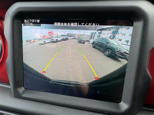 ジープ・ラングラーアンリミテッド ルビコン　黒革　シートヒーター　ＡＬＰＩＮＥスピーカー　衝突軽減Ｂ　アダプティブクルーズコントロール　ブラインドスポットモニター　純正ナビ　フルセグＴＶ　ＡｐｐｌｅＣａｒＰｌａｙ　バックカメラ　ルーフキャリアー（21枚目）