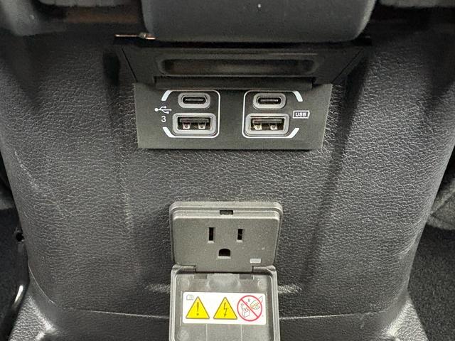 ジープ・ラングラーアンリミテッド ルビコン　黒革　シートヒーター　ＡＬＰＩＮＥスピーカー　衝突軽減Ｂ　アダプティブクルーズコントロール　ブラインドスポットモニター　純正ナビ　フルセグＴＶ　ＡｐｐｌｅＣａｒＰｌａｙ　バックカメラ　ルーフキャリアー（31枚目）