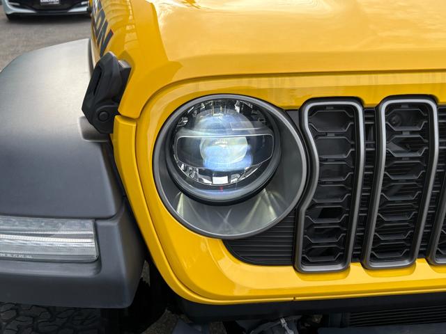 ジープ・ラングラーアンリミテッド ルビコン　黒革　シートヒーター　ＡＬＰＩＮＥスピーカー　衝突軽減Ｂ　アダプティブクルーズコントロール　ブラインドスポットモニター　純正ナビ　フルセグＴＶ　ＡｐｐｌｅＣａｒＰｌａｙ　バックカメラ　ルーフキャリアー（58枚目）