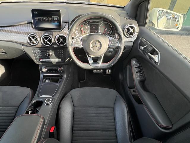 Bクラス B180 スポーツ 衝突軽減ブレーキ アダプティブクルーズコントロール ブラインドスポットモニター 純正ナビ フルセグTV バックカメラ クリアランスソナー LEDヘッドライト アンビエントライト シートヒーター(5枚目)