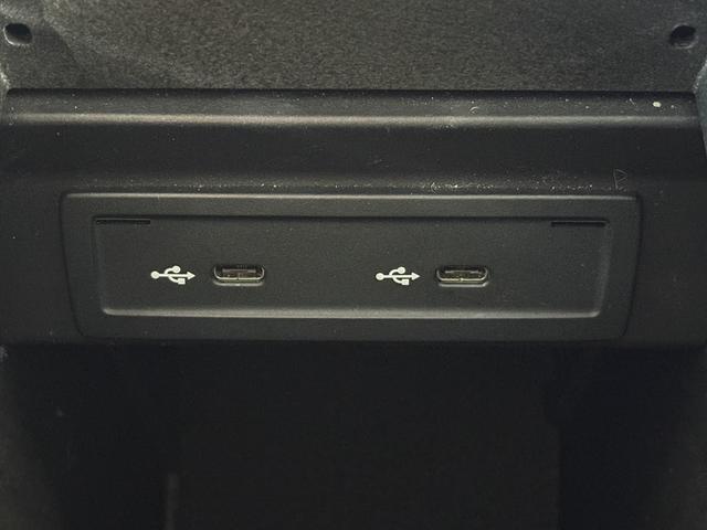 Ｂクラス Ｂ１８０　ＡＭＧレザーエクスクルーシブパッケージ　レザーエクスクルーシブＰ　黒革シート　シートヒーター　サンルーフ　ヘッドアップディスプレイ　アンビエントライト　衝突軽減ブレーキ　アダプティブクルーズコントロール　ブラインドスポットモニター　純正ナビ（35枚目）