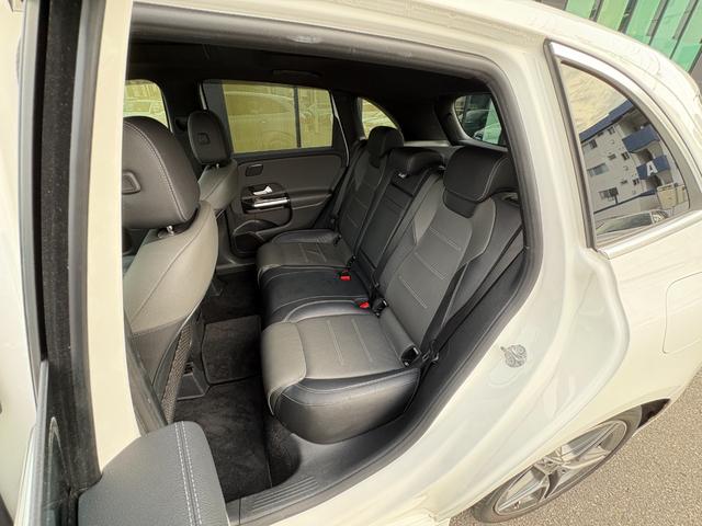 Ｂクラス Ｂ１８０　ＡＭＧレザーエクスクルーシブパッケージ　レザーエクスクルーシブＰ　黒革シート　シートヒーター　サンルーフ　ヘッドアップディスプレイ　アンビエントライト　衝突軽減ブレーキ　アダプティブクルーズコントロール　ブラインドスポットモニター　純正ナビ（49枚目）