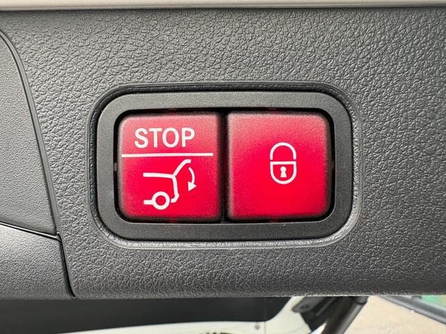 Ｂクラス Ｂ１８０　ＡＭＧレザーエクスクルーシブパッケージ　レザーエクスクルーシブＰ　黒革シート　シートヒーター　サンルーフ　ヘッドアップディスプレイ　アンビエントライト　衝突軽減ブレーキ　アダプティブクルーズコントロール　ブラインドスポットモニター　純正ナビ（55枚目）