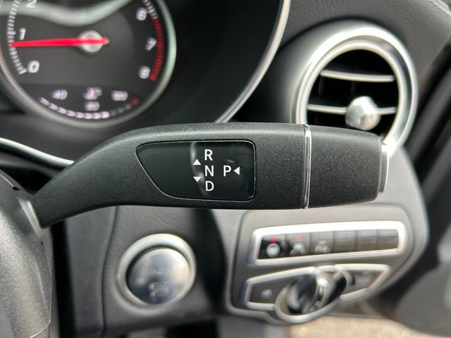 ＬＩＢＥＲＡＬＡの名前の由来はラテン語で「ｌｉｂｅｒａ：自由」と「ａｌａ：翼」を意味し、それらを組合せた造語です。自由な翼を得て思う存分人生を謳歌して欲しいという願いが込められています。