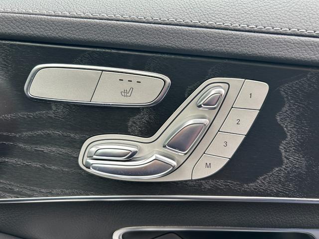 ご遠方の場合でも、下取り車両の金額を概算でお出しすることは可能でございます。車検証をお手元に、走行距離をご確認の上お問い合わせくださいませ。