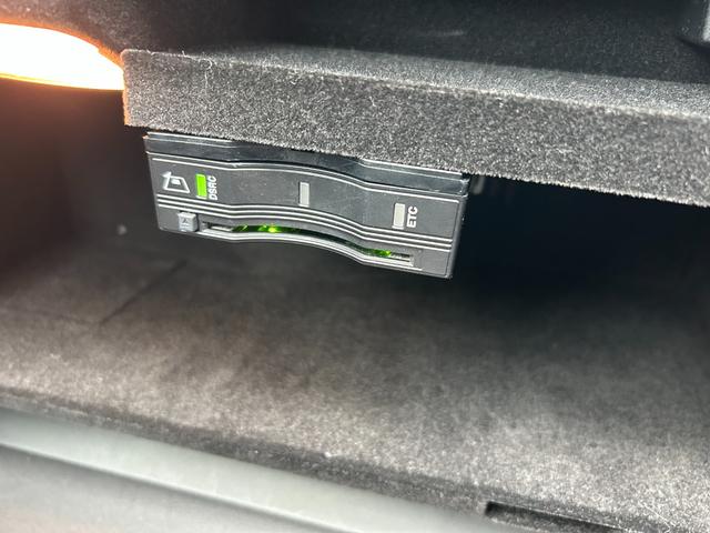 ＬＩＢＥＲＡＬＡでは複数のメーカーのお車をワンストップで乗り比べしていただける輸入車ブランド店舗です。お気軽にお立ち寄りいただき心ゆくまでその性能をご堪能してください。