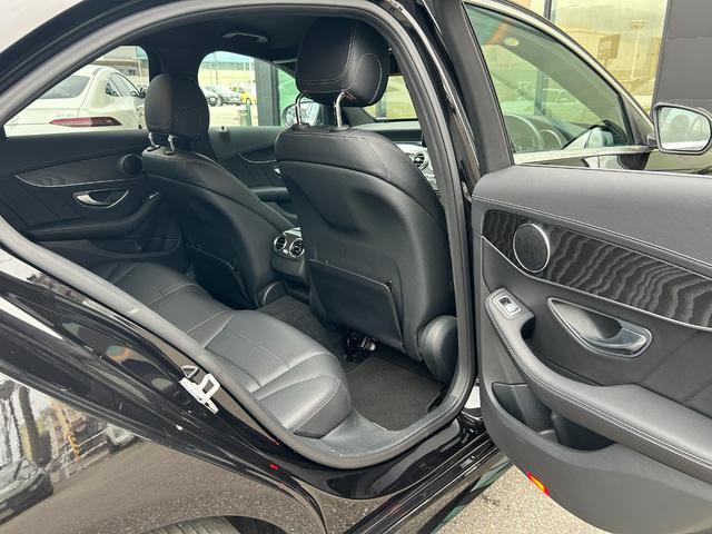 ＬＩＢＥＲＡＬＡでは輸入車知識を持ったコーディネーターが同乗し、ただ運転していただくだけではなく的確にそのお車に合わせたアドバイスをお伝えします。きっと新しい発見があると思います。