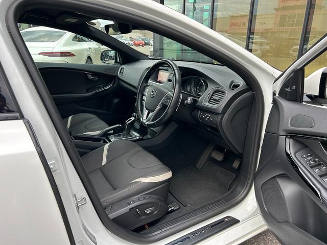 ご安心してお乗りいただける輸入車を全国のお客様にご提案、ご提供させて頂きます。全国のＬＩＢＥＲＡＬＡ店舗またはガリバー店舗にてご納車が可能となっておりますので遠方のお客様もお気軽にお問い合わせ下さい。