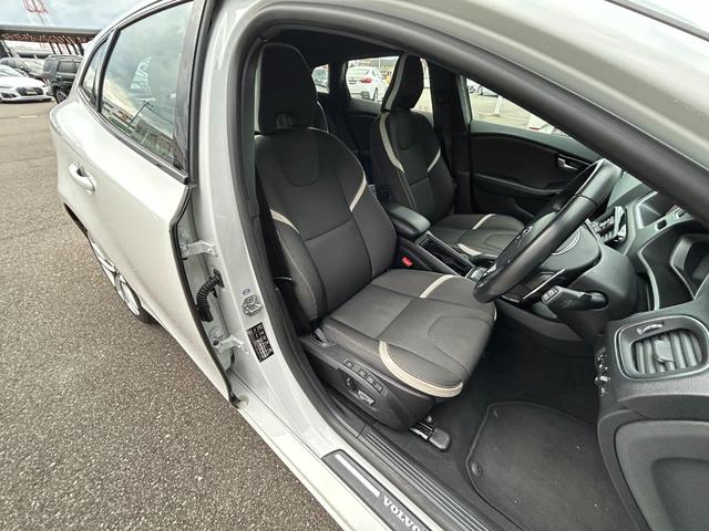 各種オートローンも取り扱っております。【通常ローン】【残価設定型】【自由返済型】【リース型】とお客様ご希望にお合わせできるプランをご用意しております。シミュレーションもお気軽にご相談下さい。