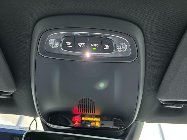 ＬＩＢＥＲＡＬＡは、ＢＭＷ・メルセデス・アウディというドイツのプレミアム３ブランドを中心とした、各ブランドを同時に乗り較べる事ができます。