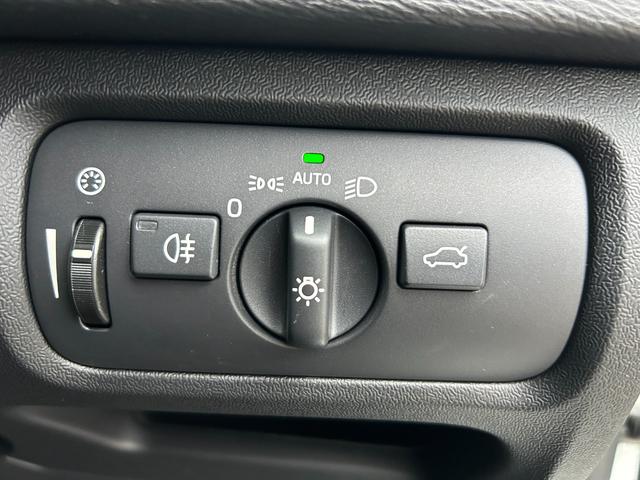 ＬＩＢＥＲＡＬＡには、本物の感動を呼ぶ　Ｔｈｅ　ｎｅｗｅｓｔ，ｂｅｓｔ　ｅｘｐｅｒｉｅｎｃｅ（最も新しく、最良となる体験）が待っています。