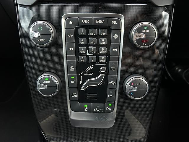 ＬＩＢＥＲＡＬＡは輸入車と本を愛される方々に少しだけ上質な時間が過ぎていくように、落ち着きのある空間をご用意しております。