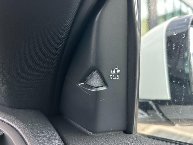 ＬＩＢＥＲＡＬＡは自分好みのライブラリーでお好きな本を選んでいく楽しさと同じように、ご自身の感性に合ったプレミアムカーを選んでいく楽しさを感じて頂くための空間をご提供させて頂きます。