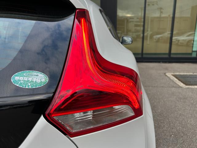 ＬＩＢＥＲＡＬＡではまず最初にコレクションボックスからお好みのコーヒーをお選びいただきます。お選びいただいたコーヒーにあわせて、担当のコーディネーターがプレミアムカーを提案いたします。