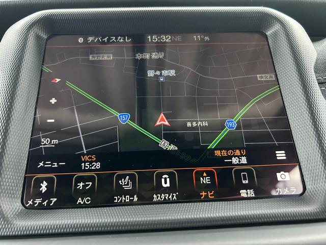 ジープ・ラングラーアンリミテッド サハラ　黒革シート　シートヒーター　ステアリングヒーター　衝突軽減ブレーキアダプティブクルーズコントロール　ブラインドスポットモニター　純正ナビ　フルセグＴＶ　ＡｐｐｌｅＣａｒＰｌａｙ　バックカメラ（18枚目）