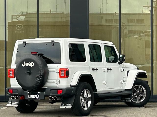 ジープ・ラングラーアンリミテッド サハラ　黒革シート　シートヒーター　ステアリングヒーター　衝突軽減ブレーキアダプティブクルーズコントロール　ブラインドスポットモニター　純正ナビ　フルセグＴＶ　ＡｐｐｌｅＣａｒＰｌａｙ　バックカメラ（51枚目）