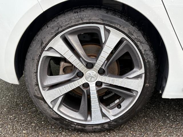 ３０８ ＧＴ　ブルーＨＤｉ　衝突軽減ブレーキ　クルーズコントロール　ブラインドスポットモニター　純正ディスプレイオーディオ　　Ｂｌｕｅｔｏｏｔｈ　バックカメラ　クリアランスソナー　ＬＥＤヘッドライト　オートハイビーム　スマートキ（58枚目）