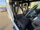 ジープ・ラングラーアンリミテッド スポーツ　４ＷＤ　純正サイドステップ　ＭＤチェンジャー　サンルーフ　ドライブレコーダー　ＥＴＣ　シガーソケット　純正タイヤ１７インチ　取り扱い説明書　保証書　Ｗエアバッグ（4枚目）