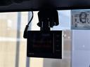 スポーツ　４ＷＤ　純正サイドステップ　ＭＤチェンジャー　サンルーフ　ドライブレコーダー　ＥＴＣ　シガーソケット　純正タイヤ１７インチ　取り扱い説明書　保証書　Ｗエアバッグ（11枚目）