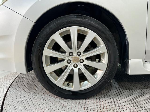 エクシーガ ２．０ｉ－Ｓ　４ＷＤ　ＥＴＣ　バックカメラ　ナビ　アルミホイール　パワーシート　スマートキー　電動格納ミラー　３列シート　ＡＴ　盗難防止システム　衝突安全ボディ　記録簿　ＡＢＳ　ＣＤ　ＤＶＤ再生　エアコン（33枚目）