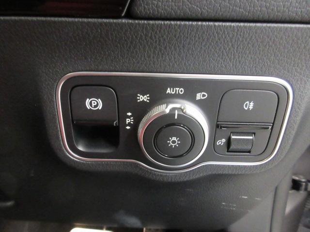 GLAクラス GLA35 4マチック AMGパフォーマンスパッケージ AMGアドバンスドパッケージ Bluetooth接続 ETC LEDヘッドライト TV アイドリングストップ クルーズコントロール コネクテッド機能 サイドカメラ(9枚目)