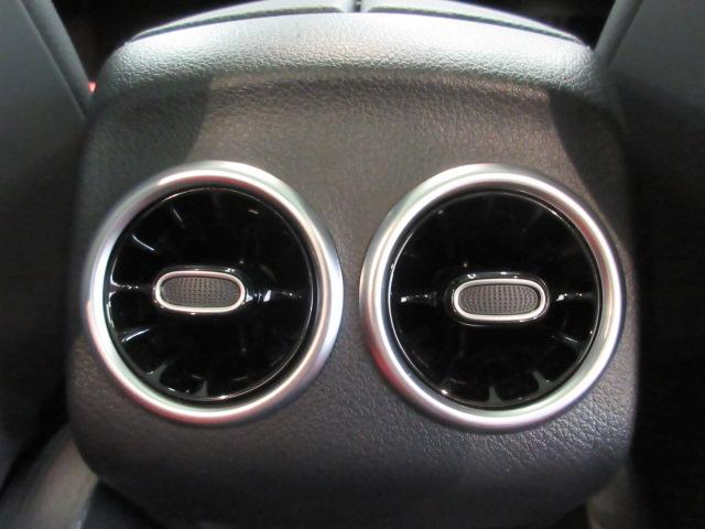 GLAクラス GLA35 4マチック AMGパフォーマンスパッケージ AMGアドバンスドパッケージ Bluetooth接続 ETC LEDヘッドライト TV アイドリングストップ クルーズコントロール コネクテッド機能 サイドカメラ(25枚目)