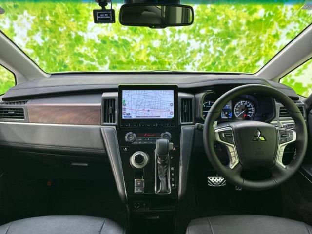 デリカＤ：５ ４ＷＤ　Ｐ　保証書／純正　９インチ　ＳＤナビ／衝突安全装置／両側電動スライドドア／シートヒーター　前席／車線逸脱防止支援システム／パーキングアシスト　バックガイド／電動バックドア　衝突被害軽減システム　４ＷＤ（4枚目）