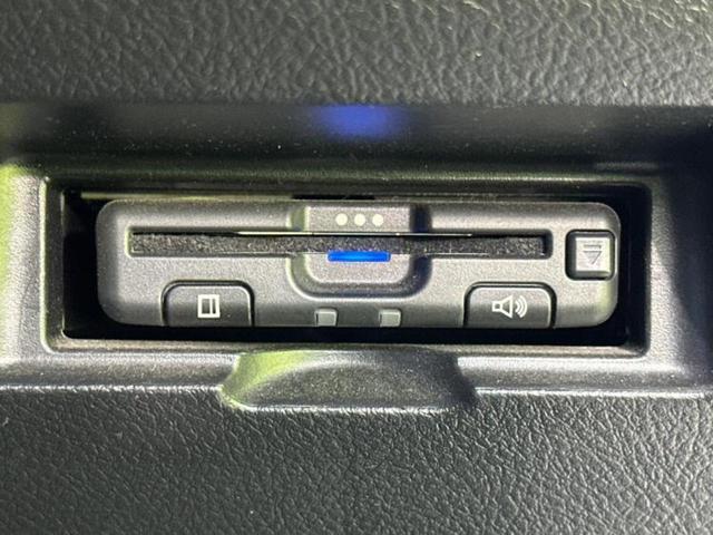 ヴィッツ F 新品タイヤ/保証書/純正 SDナビ/パーキングアシスト バックガイド/ヘッドランプ LED/Bluetooth接続/ETC/EBD付ABS/バックモニター/ワンセグTV バックカメラ パークアシスト(18枚目)