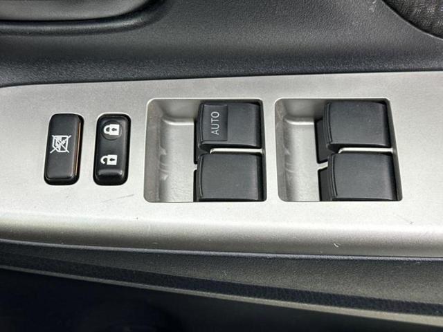 ヴィッツ F 新品タイヤ/保証書/純正 SDナビ/パーキングアシスト バックガイド/ヘッドランプ LED/Bluetooth接続/ETC/EBD付ABS/バックモニター/ワンセグTV バックカメラ パークアシスト(31枚目)