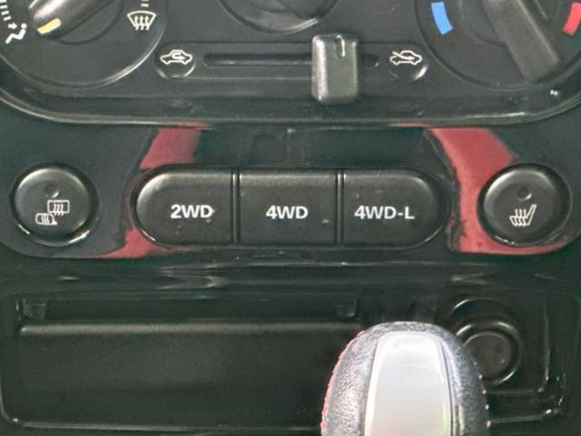 ジムニー ４ＷＤクロスアドベンチャー　新品タイヤ／社外　ＳＤナビ／シートヒーター／シート　合皮／ＥＴＣ／ＡＢＳ／バックモニター／ワンセグＴＶ／エアバッグ　運転席／エアバッグ　助手席／アルミホイール　純正　１６インチ／パワーウインドウ（23枚目）
