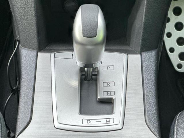レガシィB4 4WD2.5iアイサイトSパッケージ 新品タイヤ/エアロ/純正 SDナビ/衝突安全装置/車線逸脱防止支援システム/シート ハーフレザー/パーキングアシスト バックガイド/ドライブレコーダー 社外/ヘッドランプ HID 衝突被害軽減システム(17枚目)
