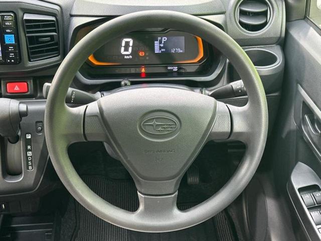 ＷＥＣＡＲＳの展示場では実際に見て、触ってお車をお選びいただけます！知識の豊富な営業スタッフが様々なカーライフをご提案いたします！