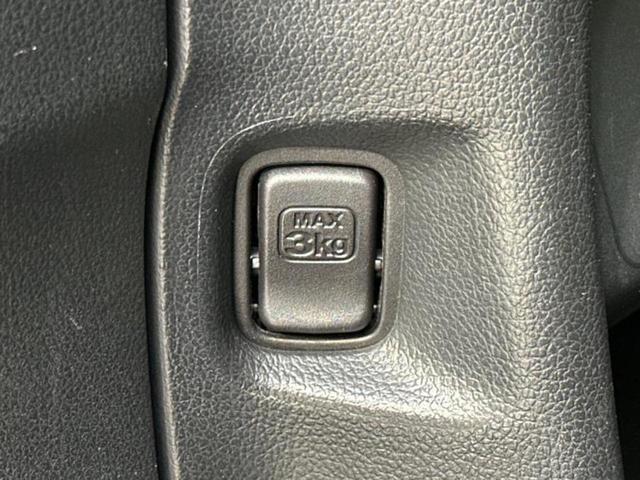 N-BOXカスタム ターボSSパッケージ 新品タイヤ/保証書/社外 SDナビ/衝突安全装置/両側電動スライドドア/ドライブレコーダー 社外/ヘッドランプ HID/Bluetooth接続/ETC/EBD付ABS/横滑り防止装置 バックカメラ(39枚目)