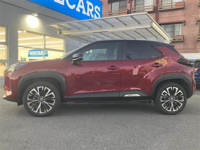 ヤリスクロス ハイブリッドＺ　保証書／純正　８インチ　ＳＤナビ／衝突安全装置／シートヒーター／パノラミックビューモニター／車線逸脱防止支援システム／シート　ハーフレザー／パーキングアシスト　バックガイド　衝突被害軽減システム（2枚目）