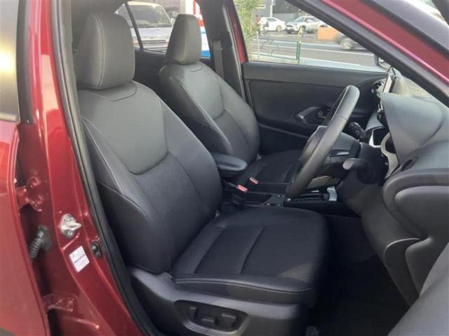 ヤリスクロス ハイブリッドＺ　保証書／純正　８インチ　ＳＤナビ／衝突安全装置／シートヒーター／パノラミックビューモニター／車線逸脱防止支援システム／シート　ハーフレザー／パーキングアシスト　バックガイド　衝突被害軽減システム（5枚目）