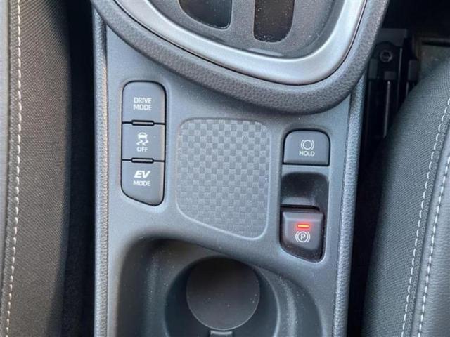 ヤリスクロス ハイブリッドＺ　保証書／純正　８インチ　ＳＤナビ／衝突安全装置／シートヒーター／パノラミックビューモニター／車線逸脱防止支援システム／シート　ハーフレザー／パーキングアシスト　バックガイド　衝突被害軽減システム（16枚目）