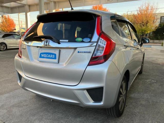 フィットハイブリッド ハイブリッド・Ｌパッケージ　新品タイヤ／保証書／社外　ＳＤナビ／衝突安全装置／シート　ハーフレザー／パーキングアシスト　バックガイド／ヘッドランプ　ＬＥＤ／Ｂｌｕｅｔｏｏｔｈ接続／ＥＴＣ／ＥＢＤ付ＡＢＳ　衝突被害軽減システム（3枚目）