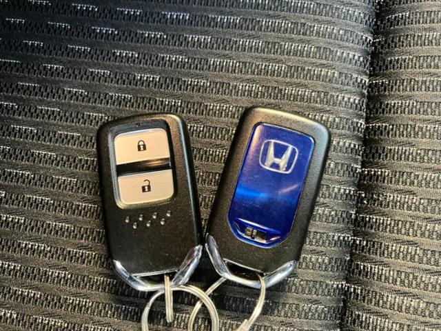 フィットハイブリッド ハイブリッド・Ｌパッケージ　新品タイヤ／保証書／社外　ＳＤナビ／衝突安全装置／シート　ハーフレザー／パーキングアシスト　バックガイド／ヘッドランプ　ＬＥＤ／Ｂｌｕｅｔｏｏｔｈ接続／ＥＴＣ／ＥＢＤ付ＡＢＳ　衝突被害軽減システム（18枚目）