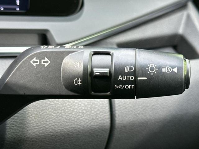 オーラ Ｇレザーエディション　ＢＯＳＥ／保証書／純正　９インチ　ＳＤナビ／インテリジェントルームミラー／衝突安全装置／全方位モニター／車線逸脱防止支援システム／シート　合皮／ドライブレコーダー　純正／ヘッドランプ　ＬＥＤ　ドラレコ（15枚目）