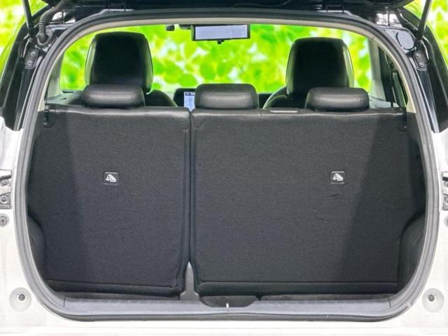 オーラ Ｇレザーエディション　ＢＯＳＥ／保証書／純正　９インチ　ＳＤナビ／インテリジェントルームミラー／衝突安全装置／全方位モニター／車線逸脱防止支援システム／シート　合皮／ドライブレコーダー　純正／ヘッドランプ　ＬＥＤ　ドラレコ（19枚目）