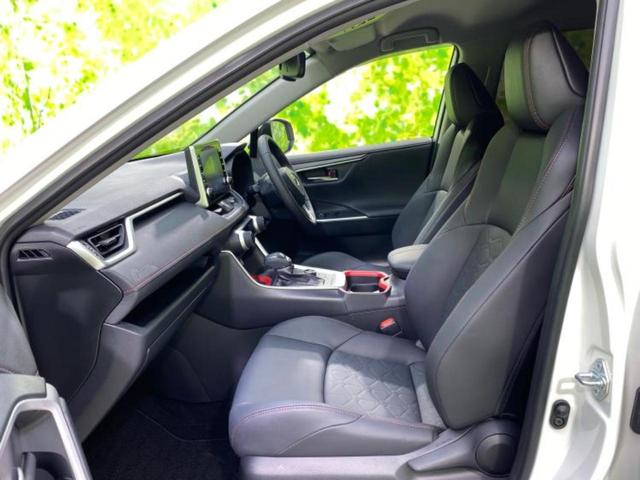 ＲＡＶ４ ４ＷＤアドベンチャーオフロードパッケージ　新品タイヤ／保証書／ディスプレイオーディオ＋ナビ９インチ／衝突安全装置／車線逸脱防止支援システム／シート　合皮／パーキングアシスト　バックガイド／電動バックドア　衝突被害軽減システム　バックカメラ（7枚目）