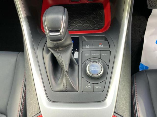 ＲＡＶ４ ４ＷＤアドベンチャーオフロードパッケージ　新品タイヤ／保証書／ディスプレイオーディオ＋ナビ９インチ／衝突安全装置／車線逸脱防止支援システム／シート　合皮／パーキングアシスト　バックガイド／電動バックドア　衝突被害軽減システム　バックカメラ（17枚目）