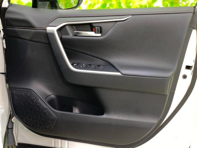 ＲＡＶ４ ４ＷＤアドベンチャーオフロードパッケージ　新品タイヤ／保証書／ディスプレイオーディオ＋ナビ９インチ／衝突安全装置／車線逸脱防止支援システム／シート　合皮／パーキングアシスト　バックガイド／電動バックドア　衝突被害軽減システム　バックカメラ（24枚目）