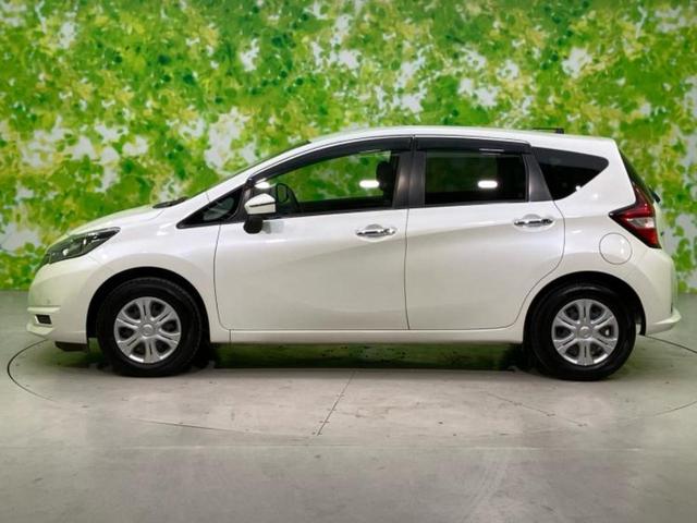 ノート Ｘ　純正　メモリーナビ／エマージェンシーブレーキ／アラウンドビューモニター／車線逸脱防止支援システム／ドライブレコーダー　社外／Ｂｌｕｅｔｏｏｔｈ接続／ＥＴＣ／ＥＢＤ付ＡＢＳ／横滑り防止装置　全周囲カメラ（2枚目）