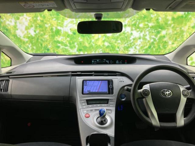 プリウス Ｓ　純正　ＳＤナビ／ヘッドランプ　ＨＩＤ／Ｂｌｕｅｔｏｏｔｈ接続／ＥＴＣ／ＥＢＤ付ＡＢＳ／横滑り防止装置／アイドリングストップ／バックモニター／フルセグＴＶ／ＤＶＤ／エアバッグ　運転席　バックカメラ（4枚目）